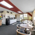 Travelodge By Wyndham Forsyth 