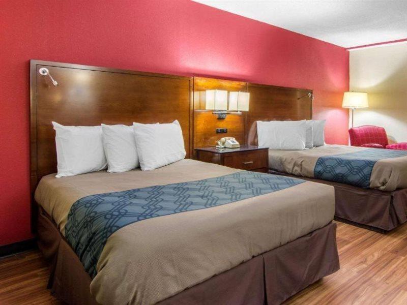 Hotel Travelodge By Wyndham 2*