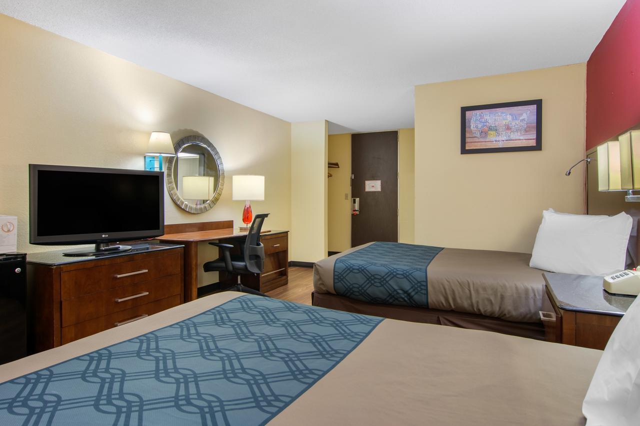 Travelodge By Wyndham Hotel Forsyth