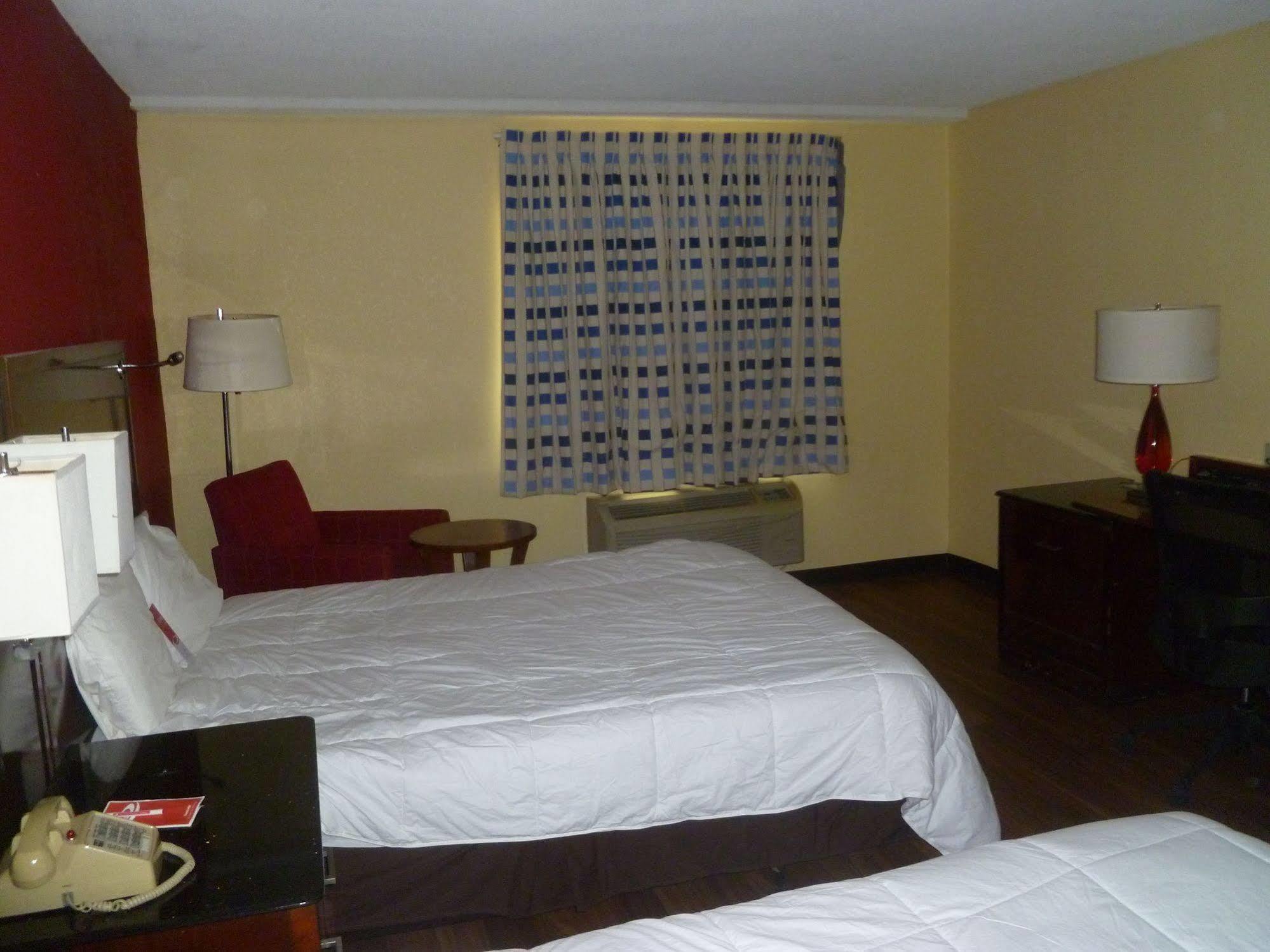 Travelodge By Wyndham Forsyth