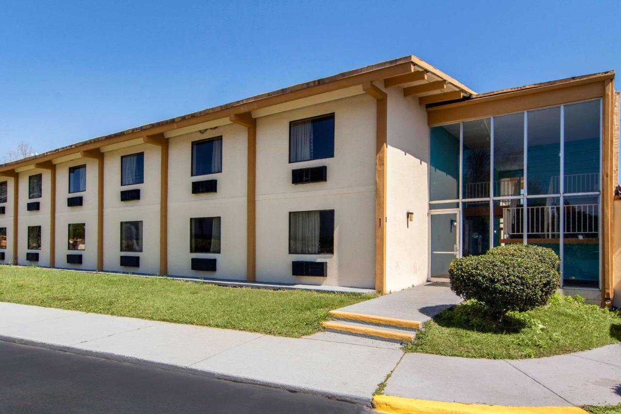Hotel Travelodge By Wyndham Forsyth