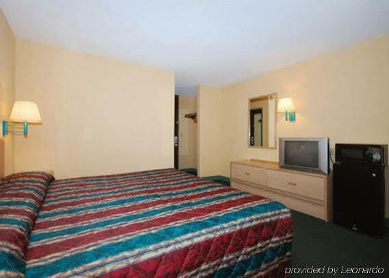 Travelodge By Wyndham 2* Forsyth