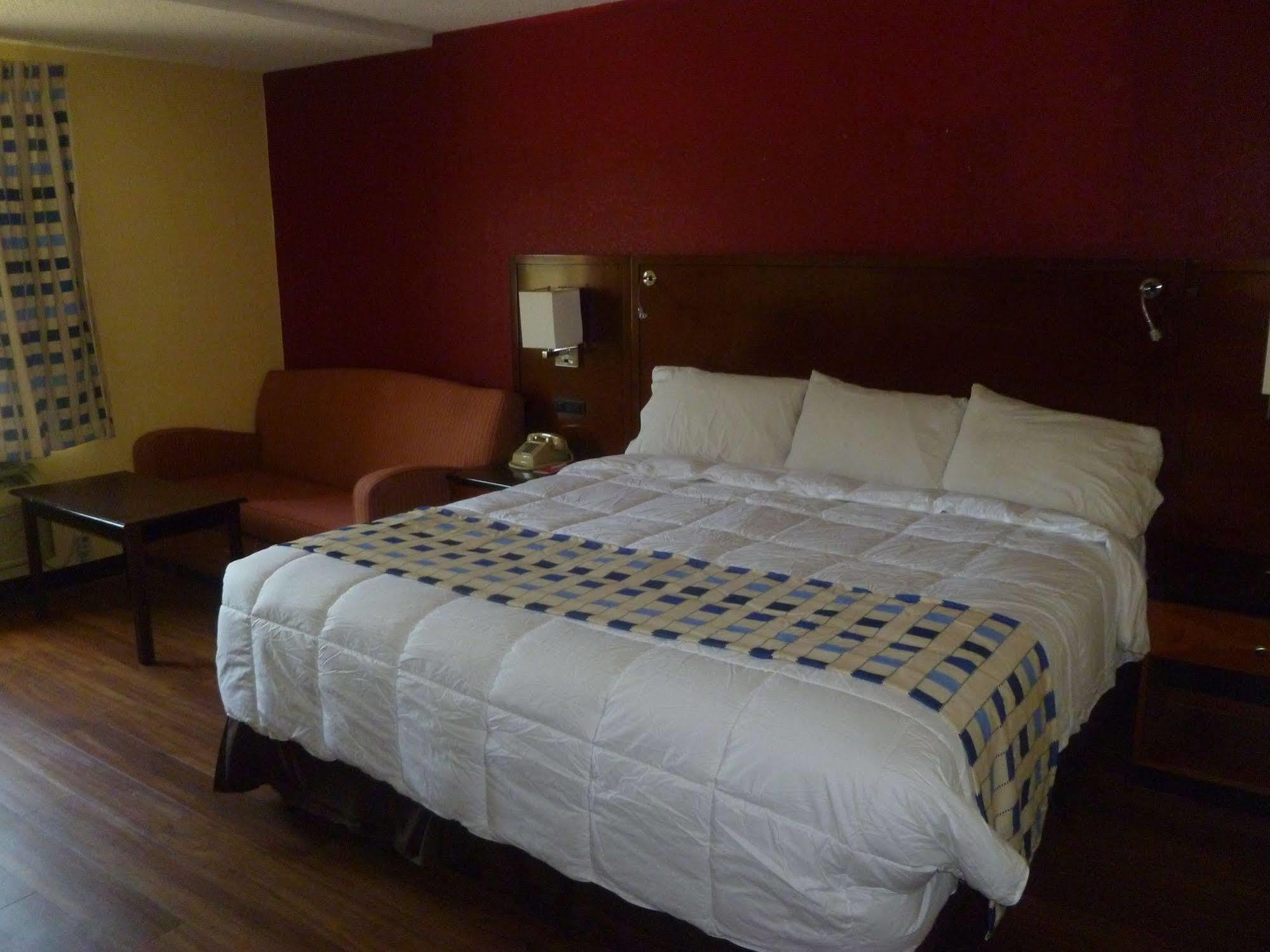 Travelodge By Wyndham 2* Forsyth